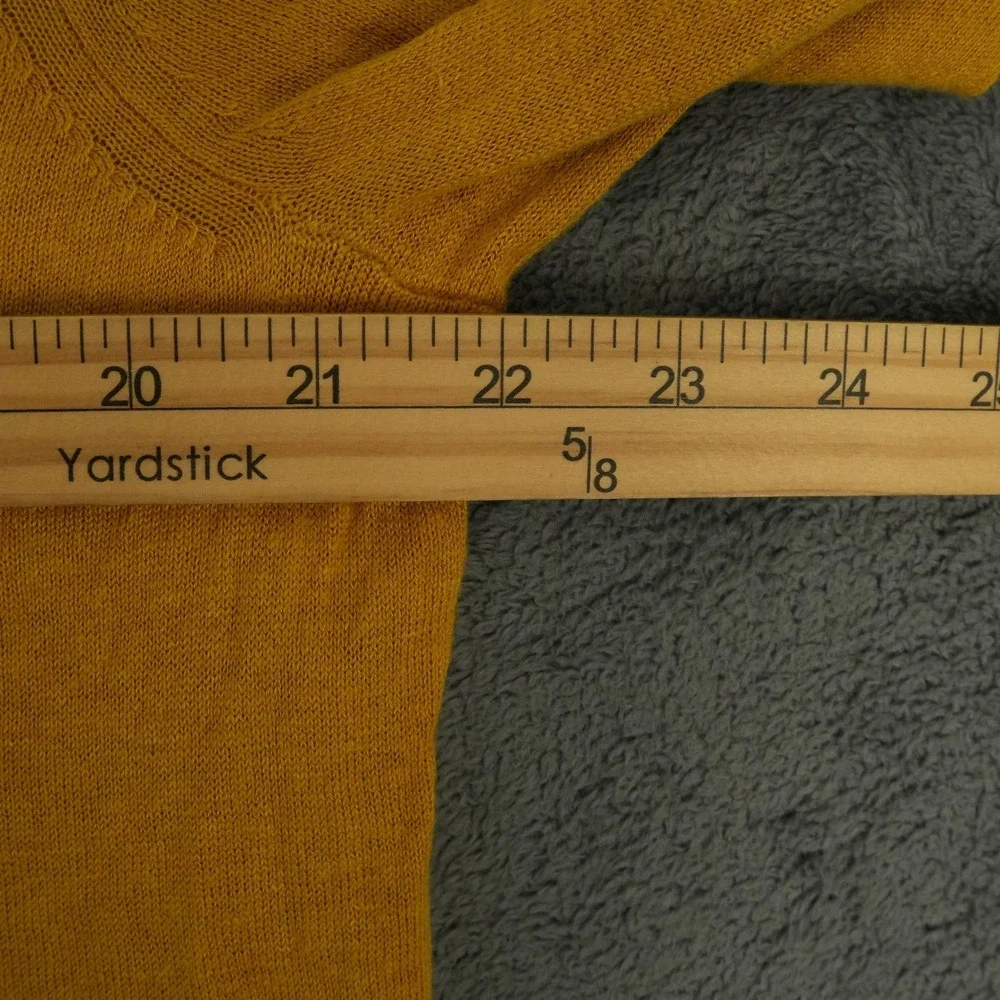 Banana Republic Sweater Mens L Yellow Silk Linen V-Neck Pullover Natural Fiber